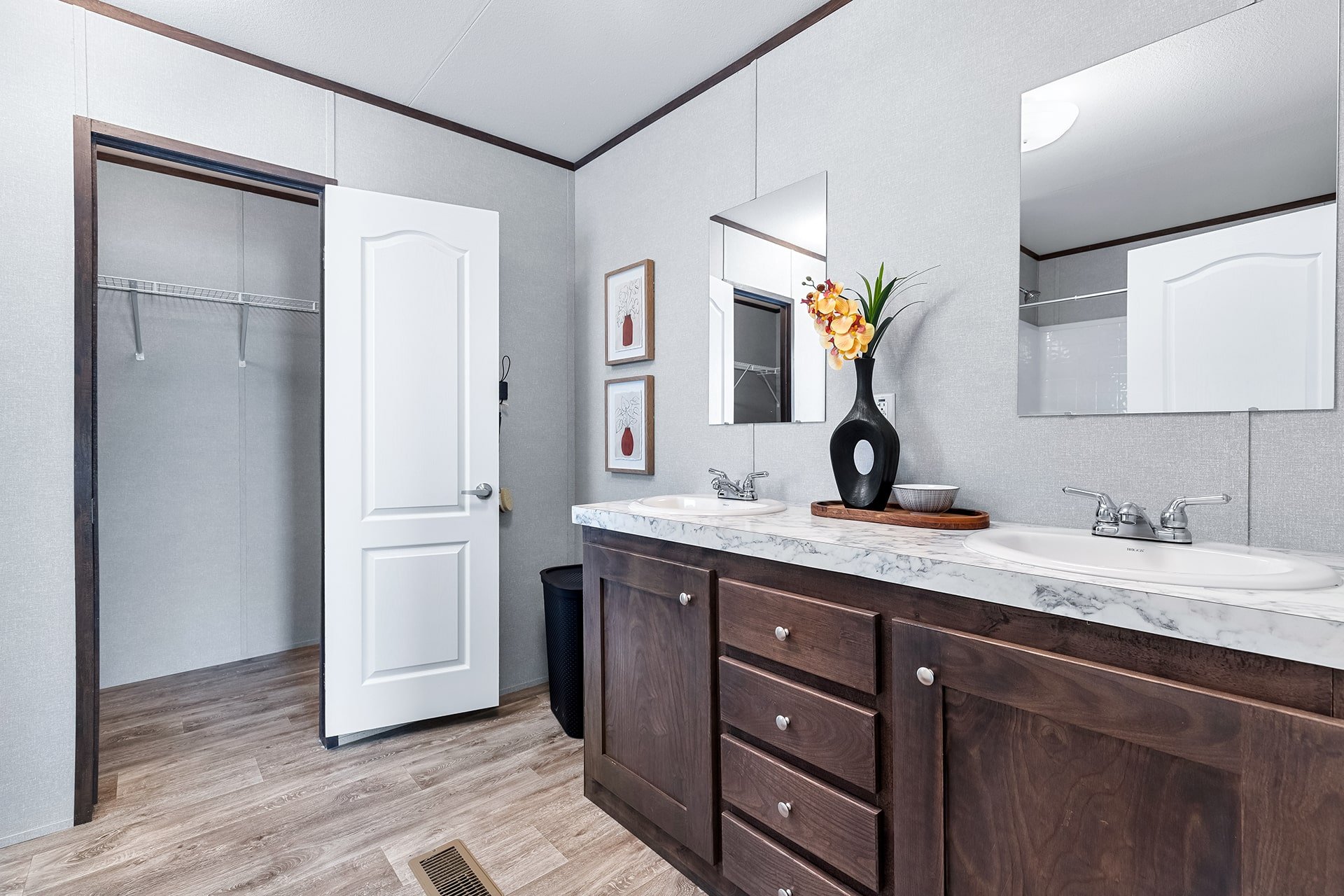 The Promotional Series / The Nassau FAC28483A — manufactured home photo 4 at Texas Home Outlet in Huffman, TX