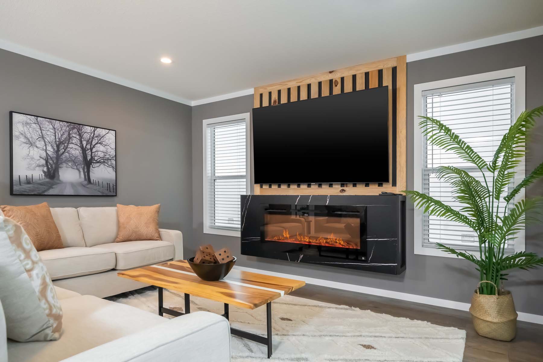 Premier / Bourbon 3276H42398 — manufactured home photo 8 at Texas Home Outlet in Huffman, TX